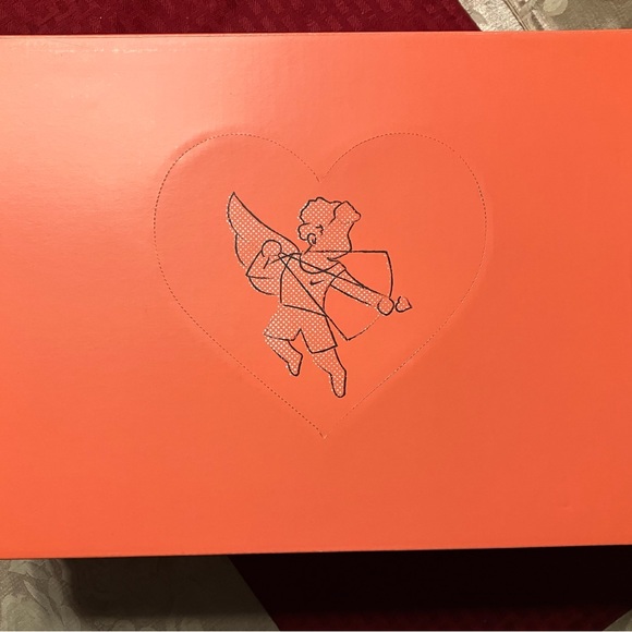 Nike Kyrie Infinity Valentines Day Edition Shoe - Picture 6 of 7